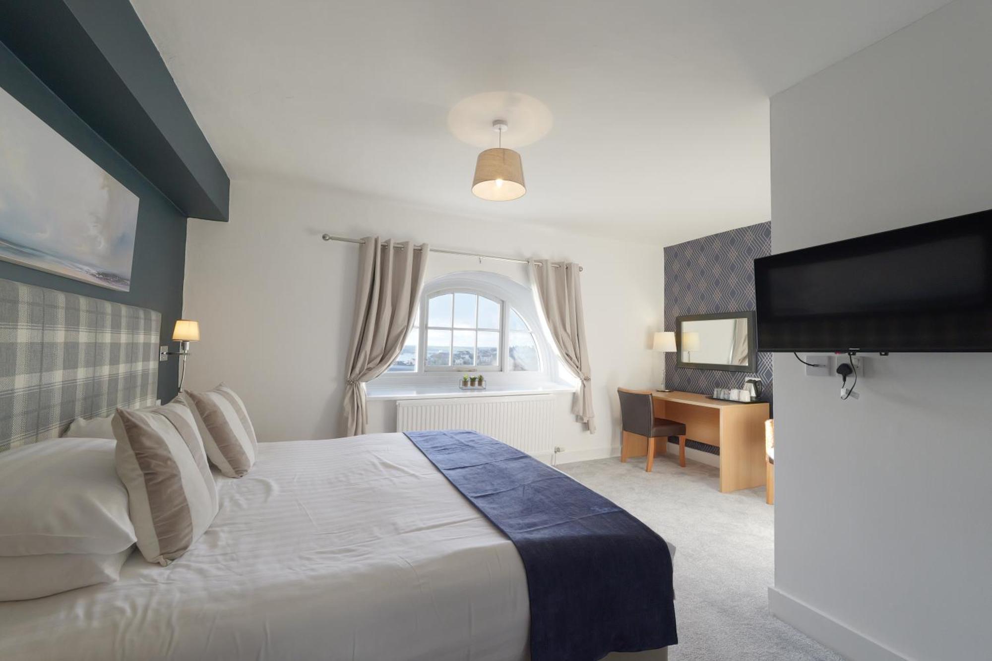 The Lord Nelson Hotel Milford Haven Dış mekan fotoğraf